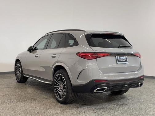 2025 Mercedes-Benz GLC 300 4MATIC