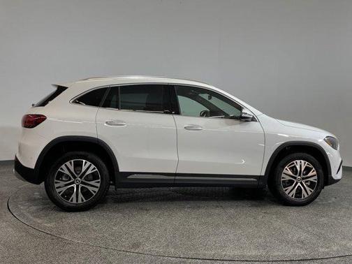 2025 Mercedes-Benz GLA 250 Base