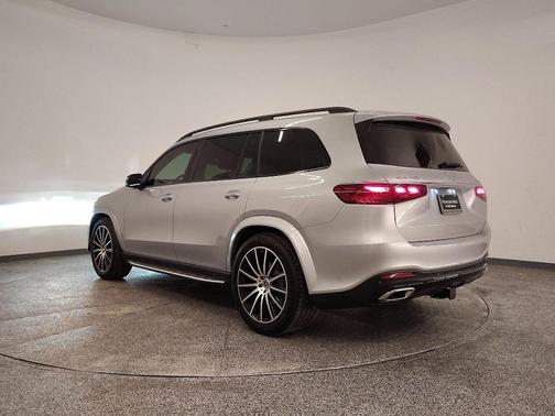 2026 Mercedes-Benz GLS 450 4MATIC