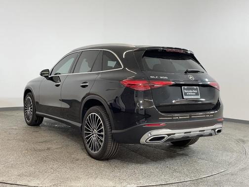 2025 Mercedes-Benz GLC 300 Base