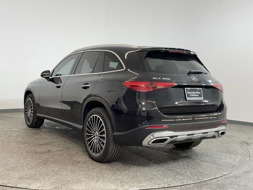 2025 Mercedes-Benz GLC 300 Base