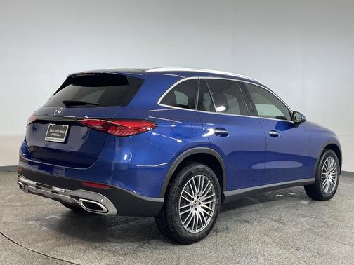 2025 Mercedes-Benz GLC 300 Base