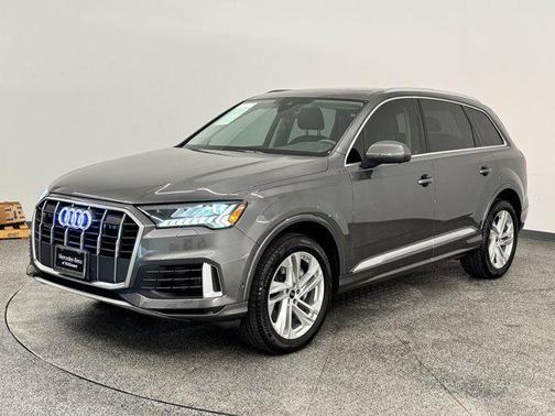 2023 Audi Q7 55 Premium Plus