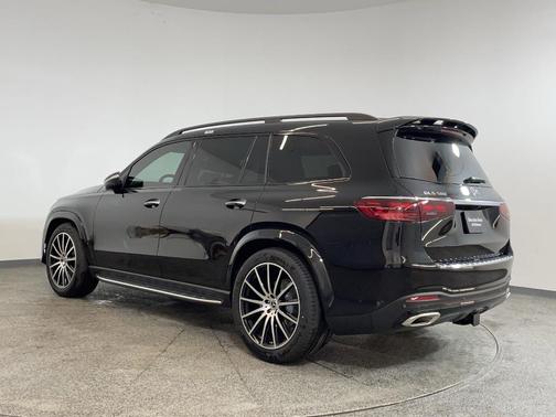 2025 Mercedes-Benz GLS 580 4MATIC