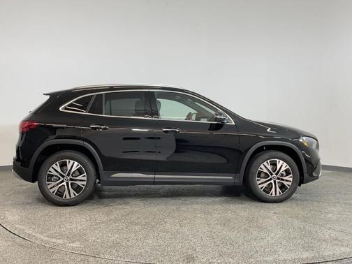 2025 Mercedes-Benz GLA 250 Base