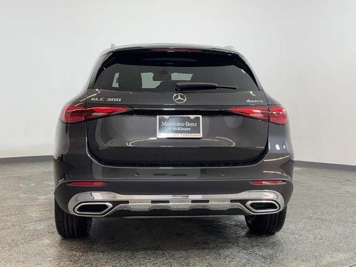 2025 Mercedes-Benz GLC 300 4MATIC