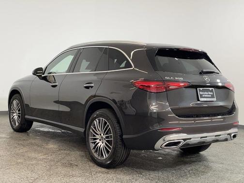 2025 Mercedes-Benz GLC 300 4MATIC