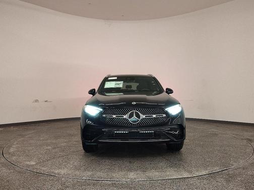 2026 Mercedes-Benz GLC 300 Base