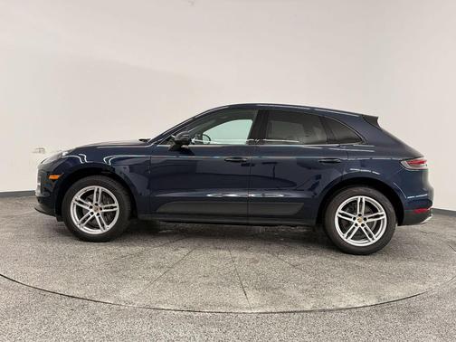 Blue 2021 Porsche Macan Macan
