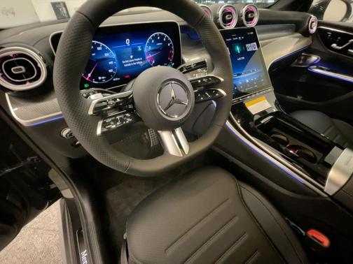2026 Mercedes-Benz GLC 300 4MATIC