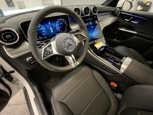 2026 Mercedes-Benz GLC 300 4MATIC