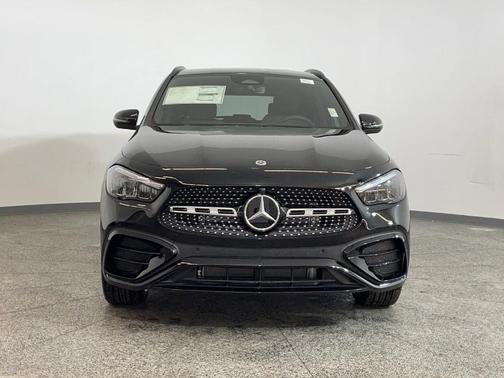 2025 Mercedes-Benz GLA 250 Base