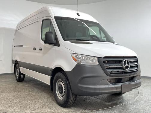 2025 Mercedes-Benz Sprinter 2500 Standard Roof