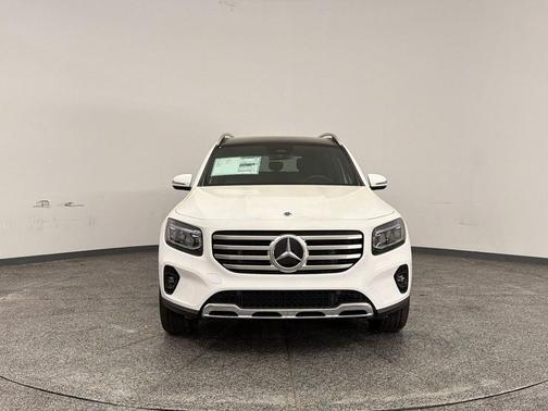 Polar White 2026 Mercedes-Benz GLB 250 Base