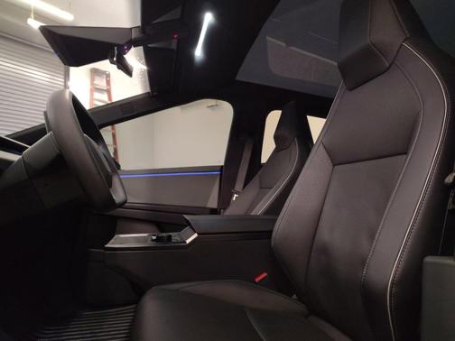 2024 Tesla Cybertruck All-Wheel Drive