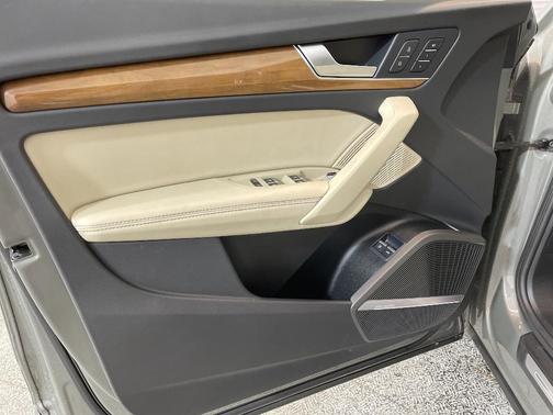 2024 Audi Q5 55 S line Premium Plus