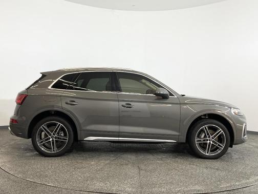 2024 Audi Q5 55 S line Premium Plus