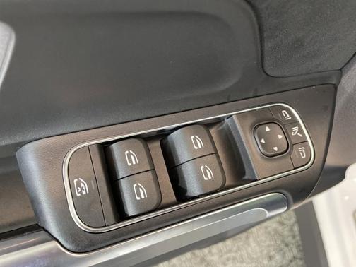 2024 Mercedes-Benz EQB 250 Base