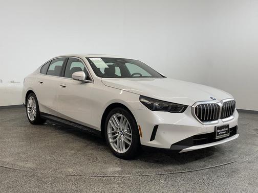 2025 BMW 530 i