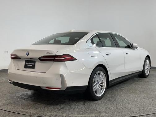 2025 BMW 530 i