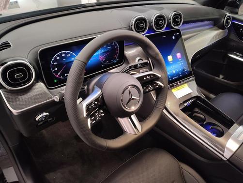 2026 Mercedes-Benz GLC 300 Base