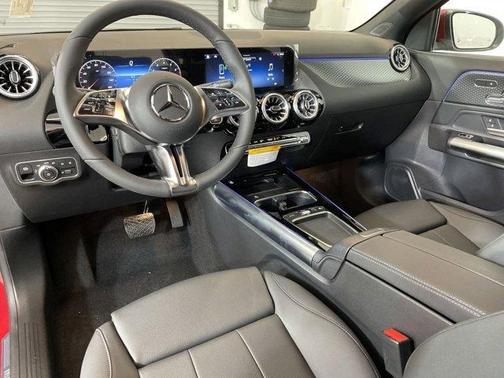 2025 Mercedes-Benz GLA 250 Base