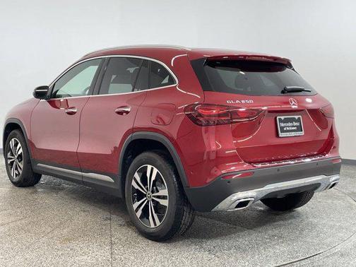 2025 Mercedes-Benz GLA 250 Base