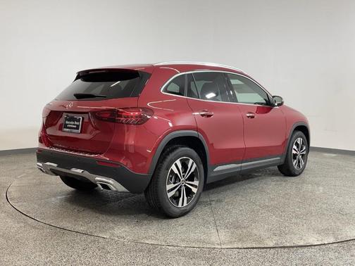 2025 Mercedes-Benz GLA 250 Base