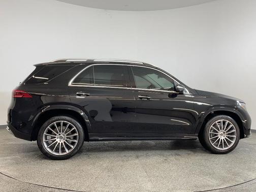 2025 Mercedes-Benz GLE 450e 4MATIC