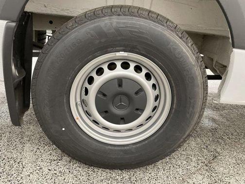 2025 Mercedes-Benz Sprinter 2500 High Roof