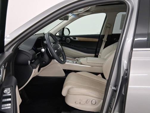 2022 Genesis GV80 2.5T