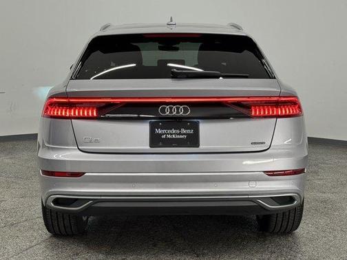 2022 Audi Q8 55 Premium