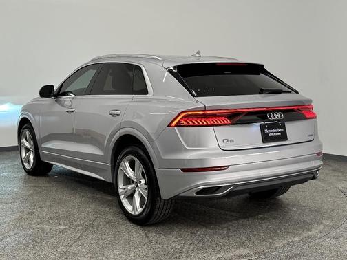 2022 Audi Q8 55 Premium