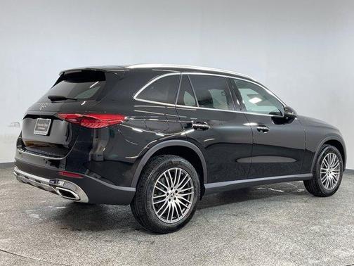 2025 Mercedes-Benz GLC 300 Base