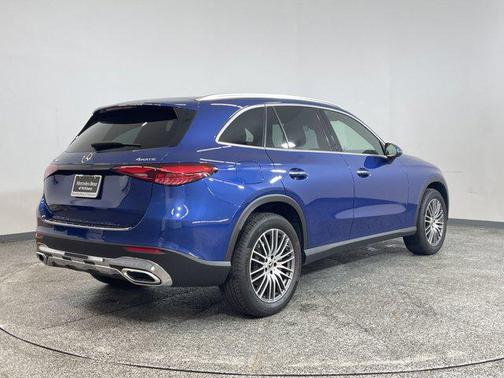 2025 Mercedes-Benz GLC 300 4MATIC