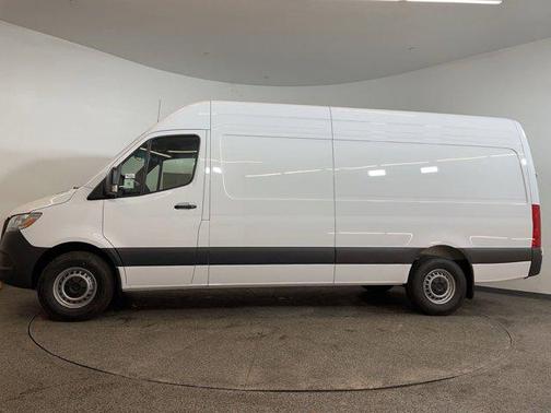 2025 Mercedes-Benz Sprinter 2500 High Roof