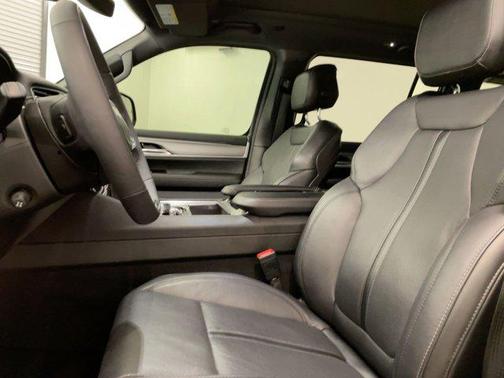 2024 Jeep Wagoneer Series II Carbide 4x4