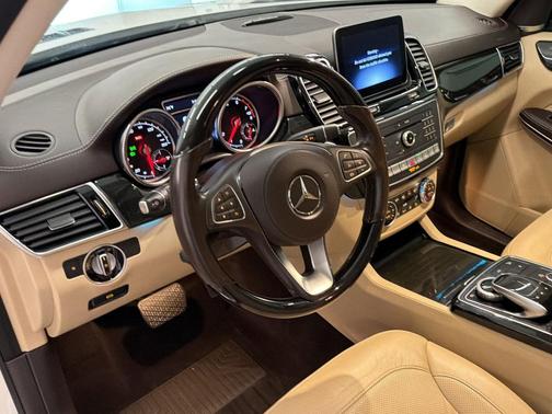 White 2019 Mercedes-Benz GLS 550 Base 4MATIC
