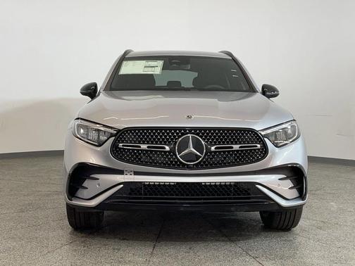 2025 Mercedes-Benz GLC 300 Base