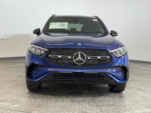 2025 Mercedes-Benz GLC 350e Base
