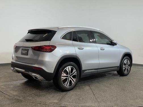 2025 Mercedes-Benz GLA 250 Base