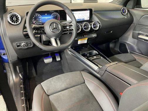 2025 Mercedes-Benz GLA 250 Base