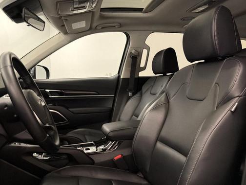 Everlasting Silver 2025 Kia Telluride S
