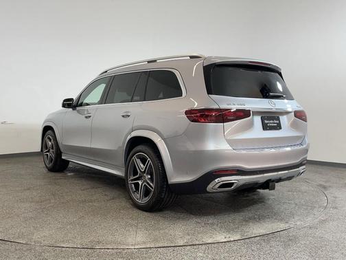 2025 Mercedes-Benz GLS 450 4MATIC