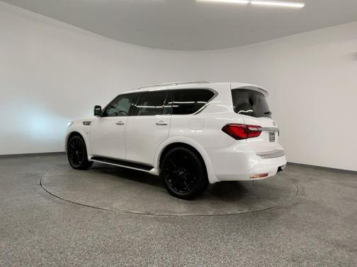 2018 INFINITI QX80 Base