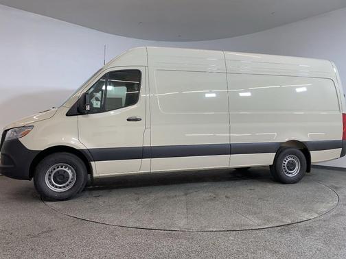 2025 Mercedes-Benz Sprinter 2500 High Roof