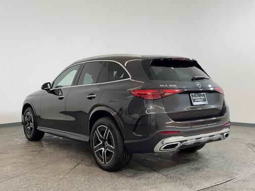 2025 Mercedes-Benz GLC 300 Base