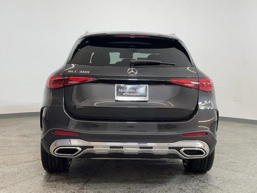 2025 Mercedes-Benz GLC 300 Base