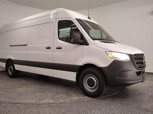 2026 Mercedes-Benz Sprinter 2500 High Roof