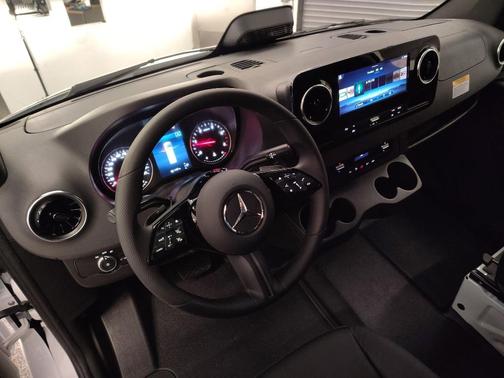 2026 Mercedes-Benz Sprinter 2500 High Roof